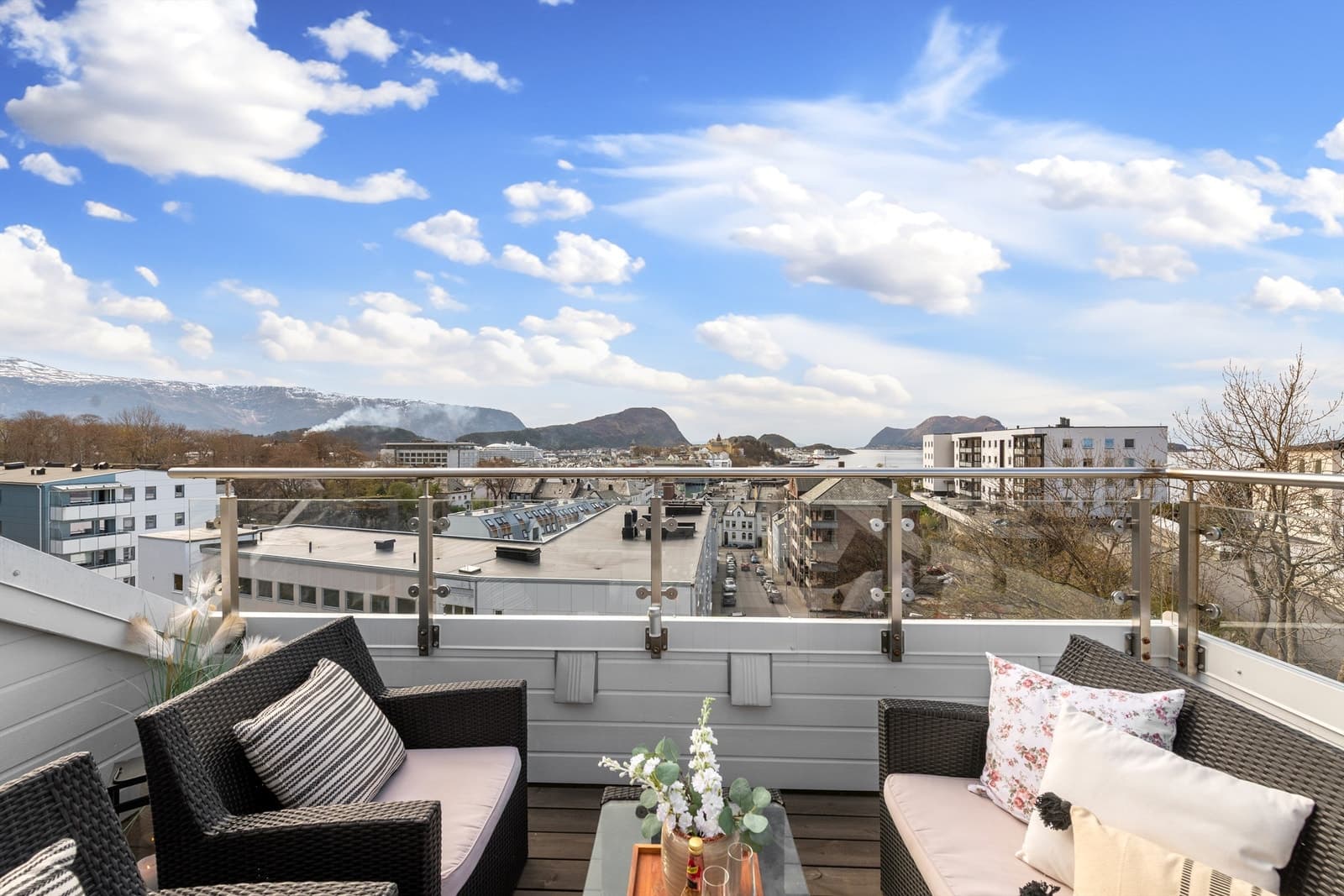 O.a. Devolds Gate 14, 6002 Ålesund - Bilde 2