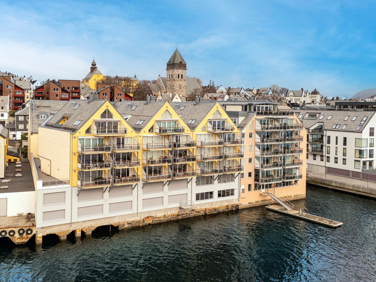 Nedre Strandgate 37A, 6005 Ålesund - Bilde 1