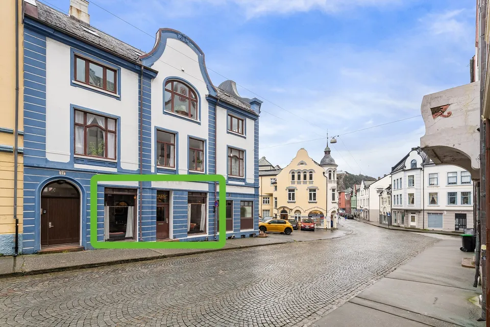 Kirkegata 12, 6004 Ålesund - Bilde 1