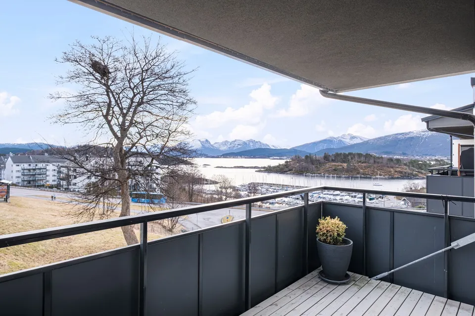 Borgundvegen 170A, 6008 Ålesund - Bilde 1